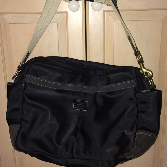 Multifunctional bag by Coach - Picture 5 of 5